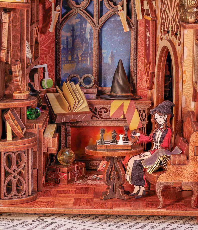 Flame Common Room | DIY Wizard Book Nook | Inspired by the world of wizards , witches and magic -