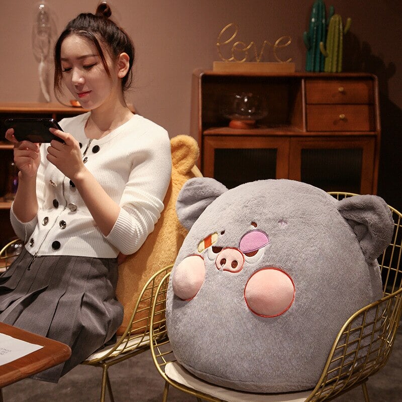 Perky Pigs Ball Plushie