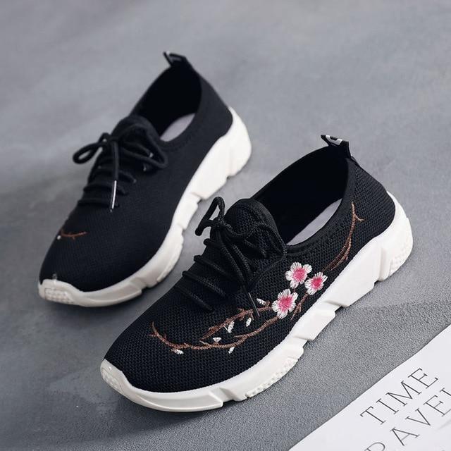 Women Embroidery Loafers Solid Lace Up Breathable Shoes
