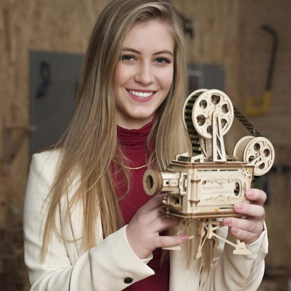 Vintage Diy 3D Hand Crank Film Projector Toy Gift for Children Adult