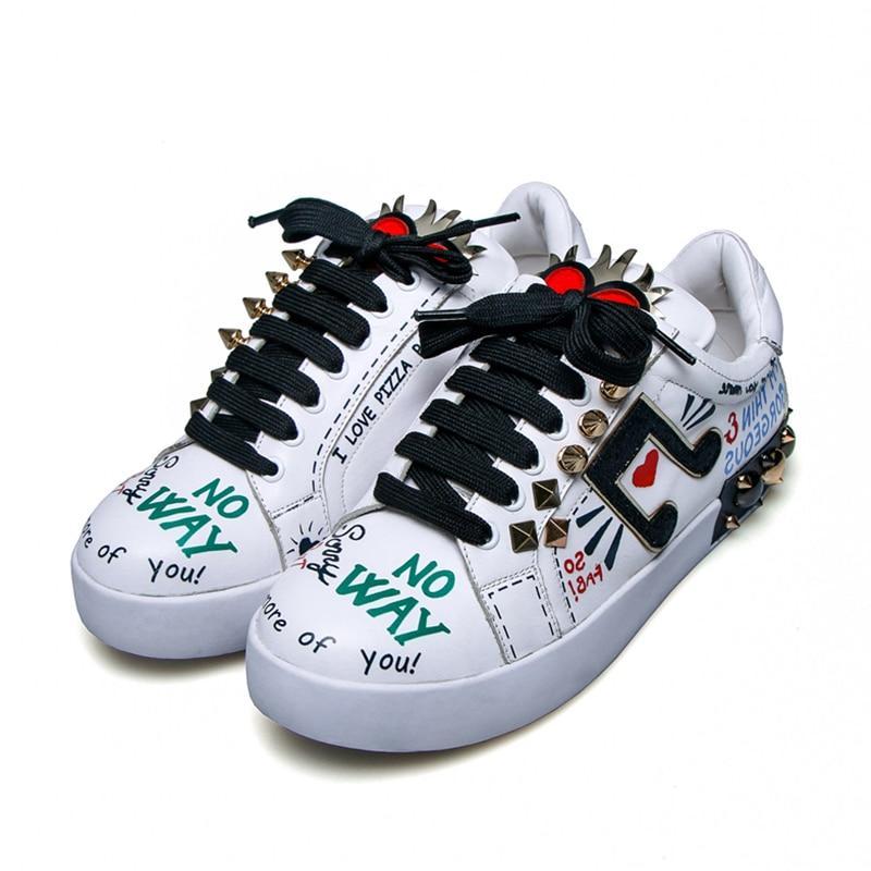 Women Flat Heels Genuine Leather Lace Up Rivets Cow Leather Comfortable Shoes