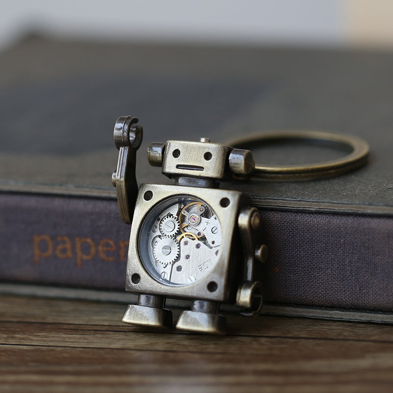Vintage Robot Keychain with Rotatable Gear, for Keys, Bag, Necklace & Gift