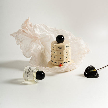 Wooden Creative Perpetual Calendar