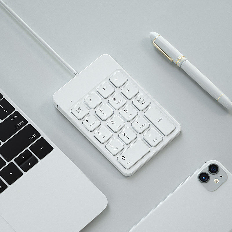 Portable USB Wireless 18 Keys Numeric Keypad for Laptops