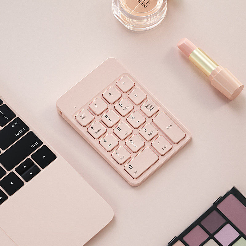 Portable USB Wireless 18 Keys Numeric Keypad for Laptops
