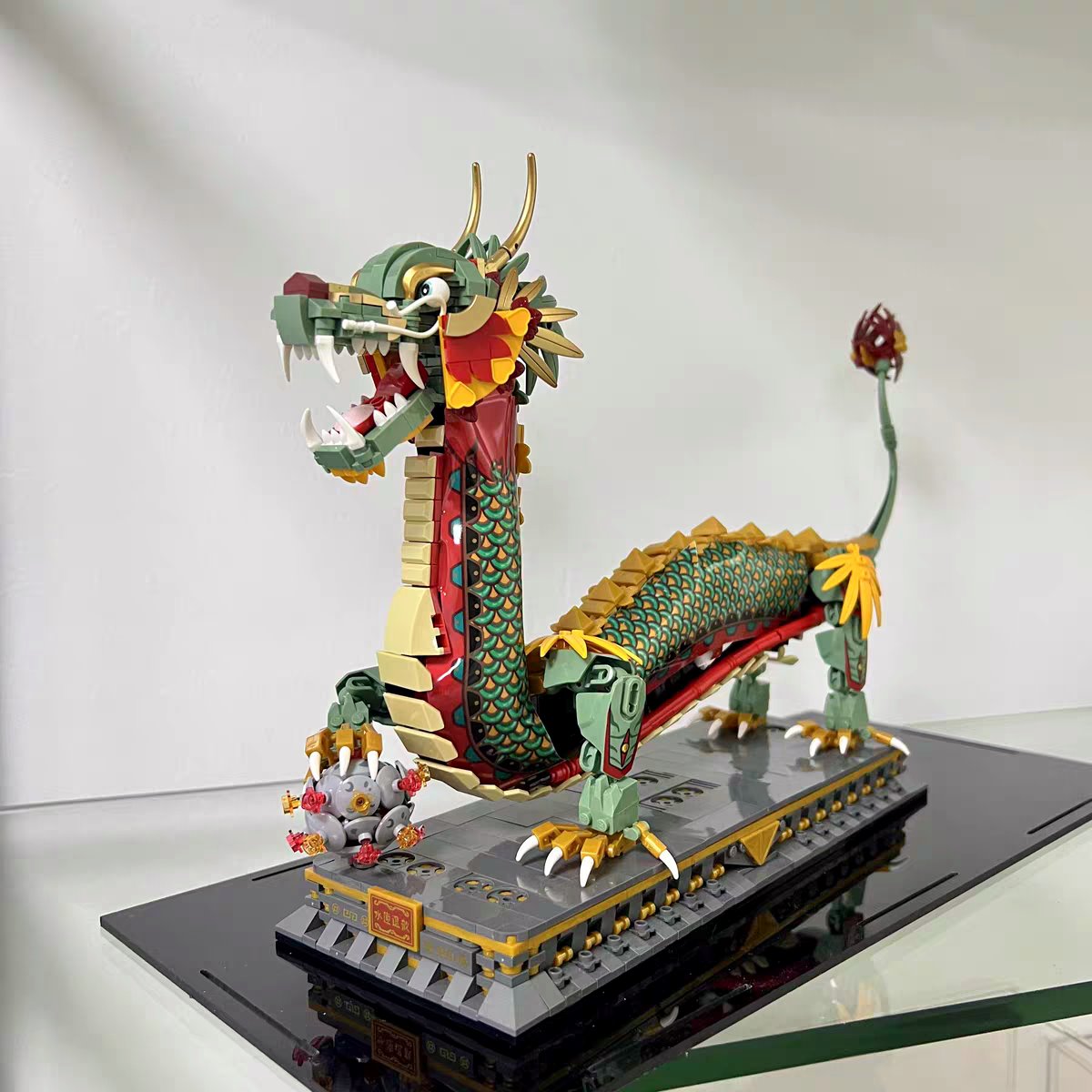 Chinese Dragon Statue Nano Building Blocks