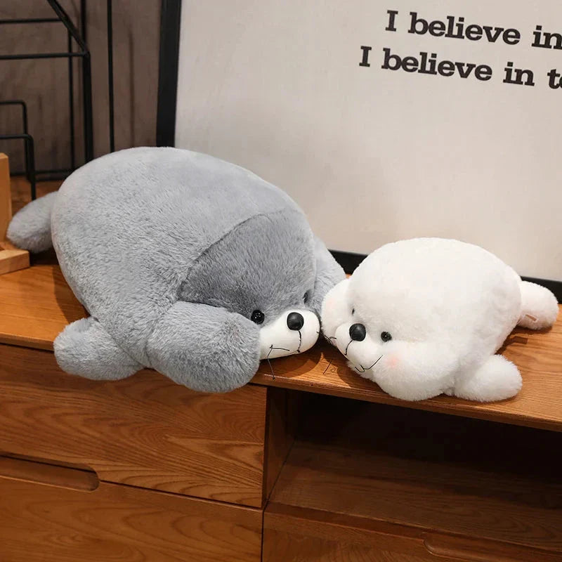 Chubby Cheeks White Grey Seal