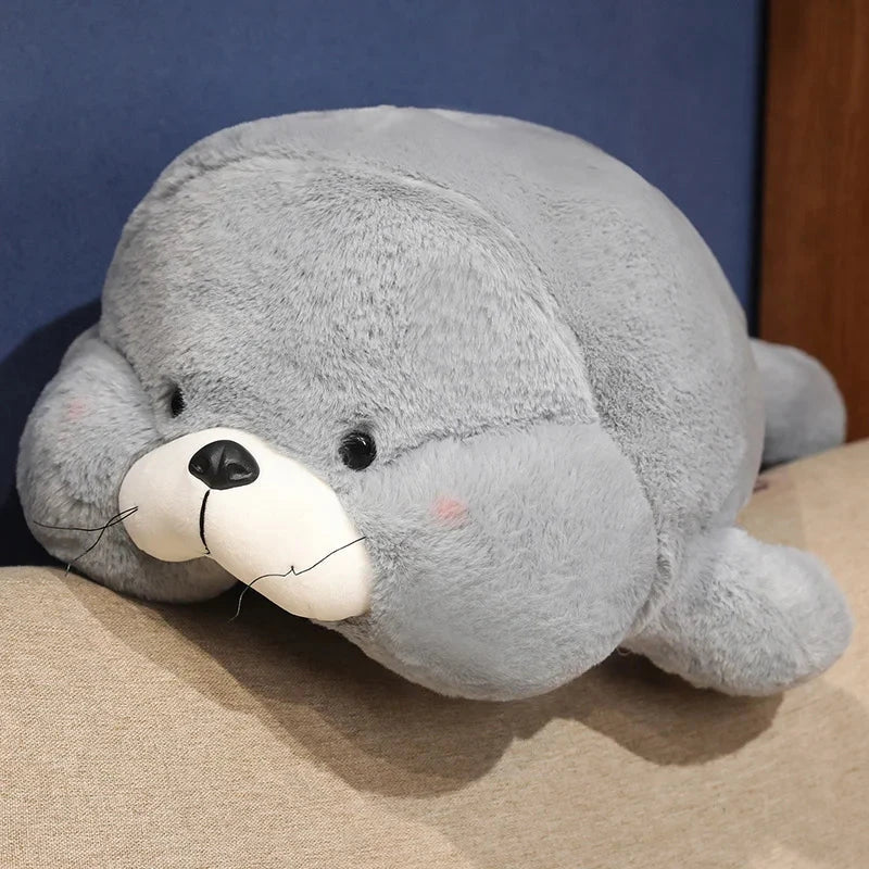 Chubby Cheeks White Grey Seal