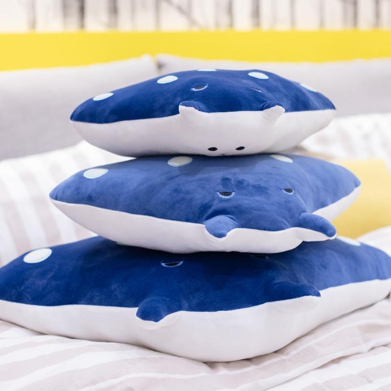 Mobula the Flying Stingray