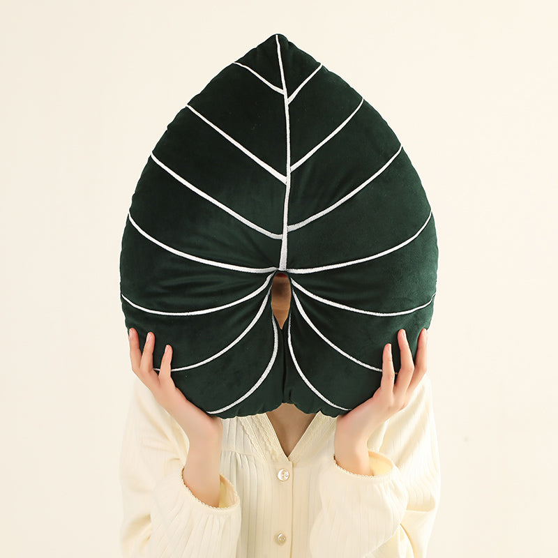 Nordic Green Lifelike Leaf Plushies Pillow