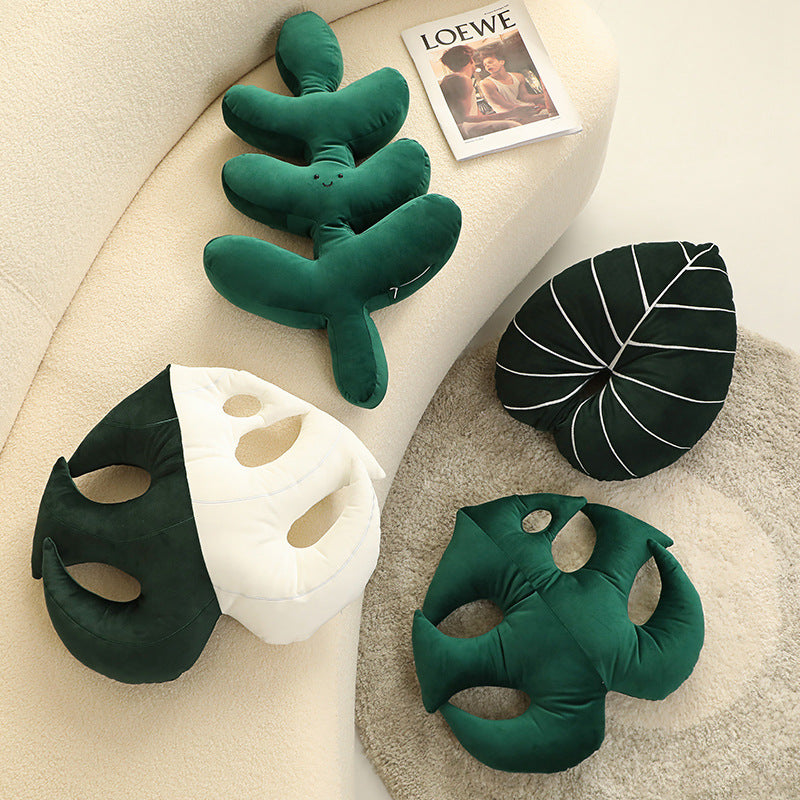 Nordic Green Lifelike Leaf Plushies Pillow