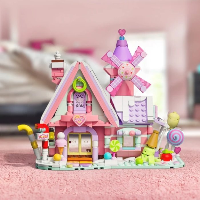 Summer Green and Pink Cottages Micro Building Set