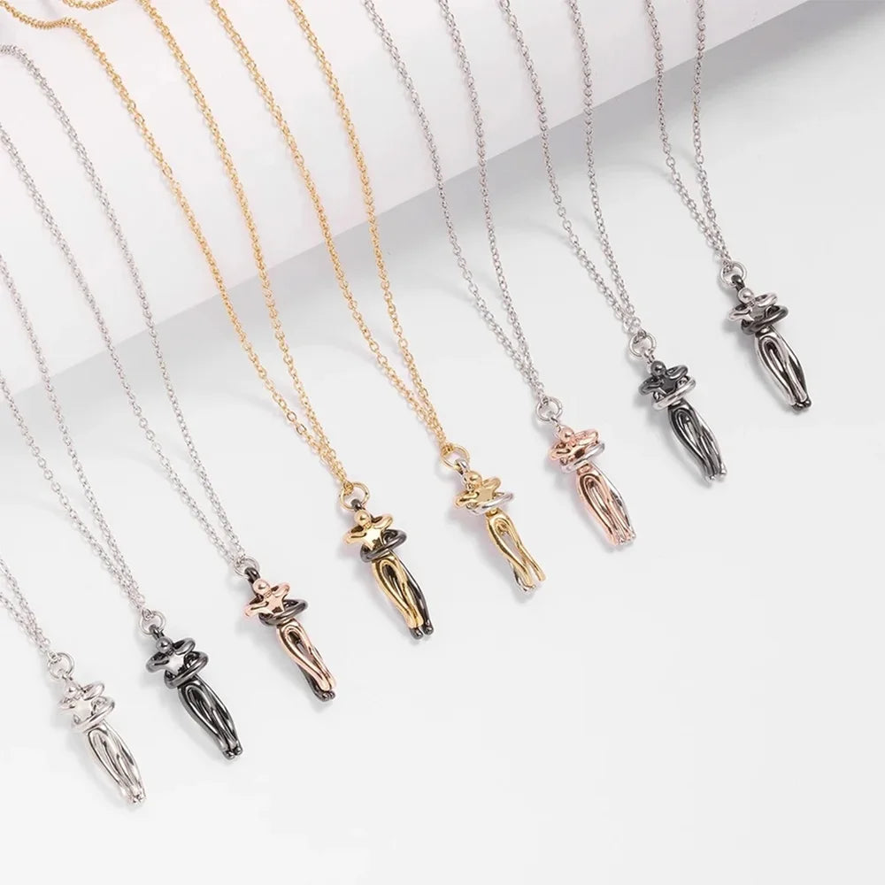 Chic Black Hug Pendant Necklace – Elegant Couple Jewelry for Perfect Love Gift