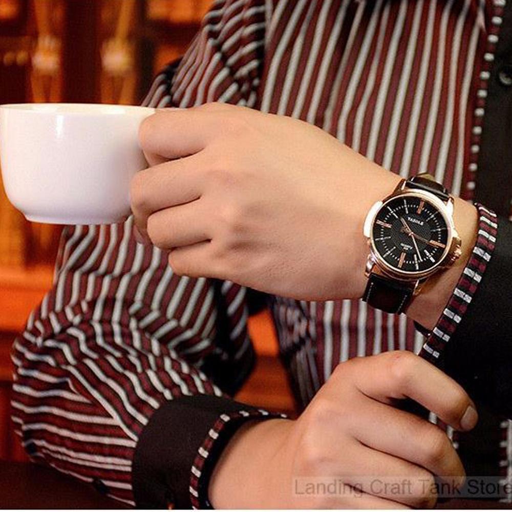 Watch Men Golden Wristwatch Quartz