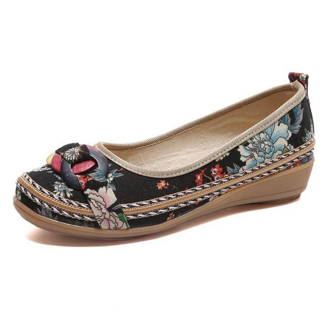 Vintage Women Flats Shoes Ladies Round Toe Slip-On Flat with Shallow Mouth Shoe Ethnic Soft Sole Embroidery Loafer