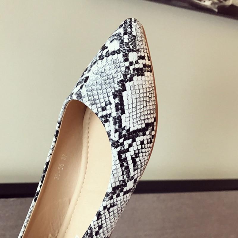 New Arrival  Women's Loafers Women Flat Heel Shoes Snake Print Slip-On Pointed Toe Causal Shoe