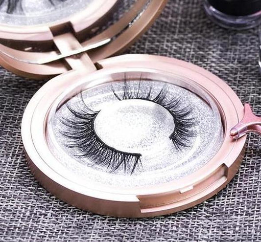 Magnetic Eyelashes + Eyeliner