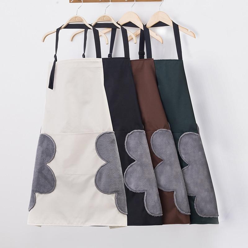 Kitchen Apron with Hand Wipers