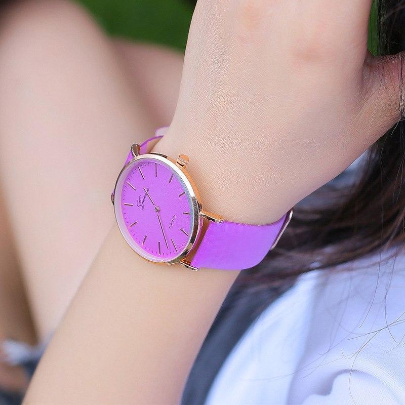 Designer Solar Light Band And Dial Color Change Women Watch