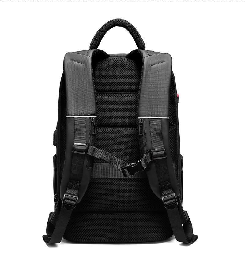 15.6 Inch Laptop Travel Backpack Water Repellent Functional Rucksack With USB Charging Port