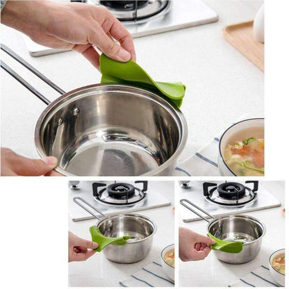 Silicone Slip On Pour Spout For Bowls Pots & Pans