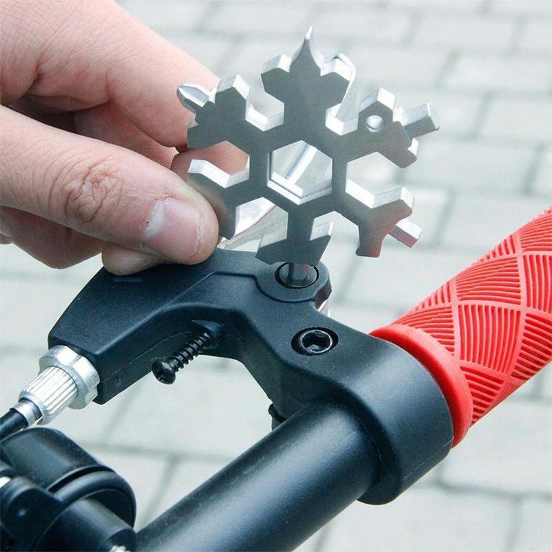 18-in-1 stainless steel snowflakes multi-tool